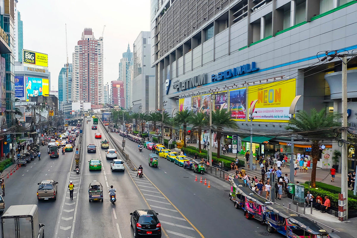 Platinum Fashion Mall entrance — Pratunam, Bangkok